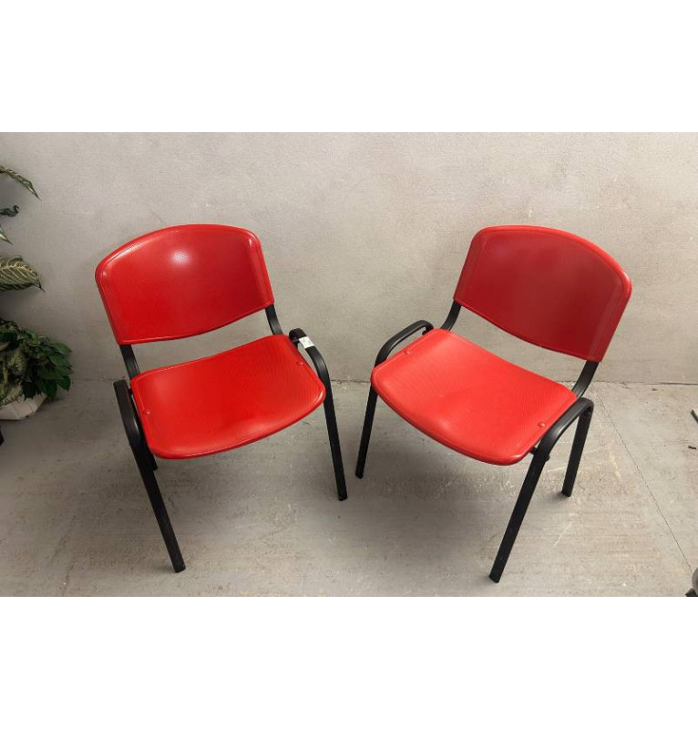 Kancelárska prísediaca stolička červená, plastová