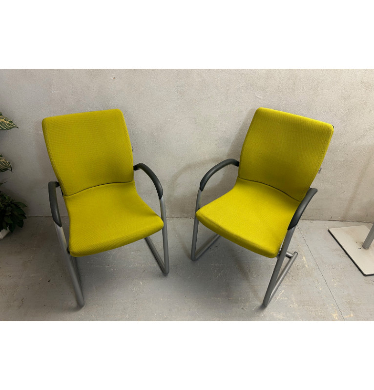 Kancelářská přísedící židle Ahrend - zelená barva