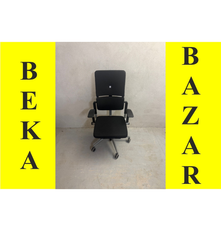 Kancelářská kolečková židle Steelcase (PLEASE)- černá barva