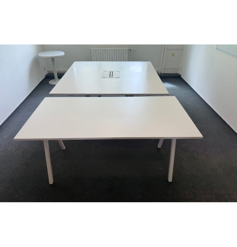 PC alebo prísediaci stôl - biely dekor Ikea