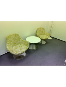 Set křesel s kulatým bílým stolkem