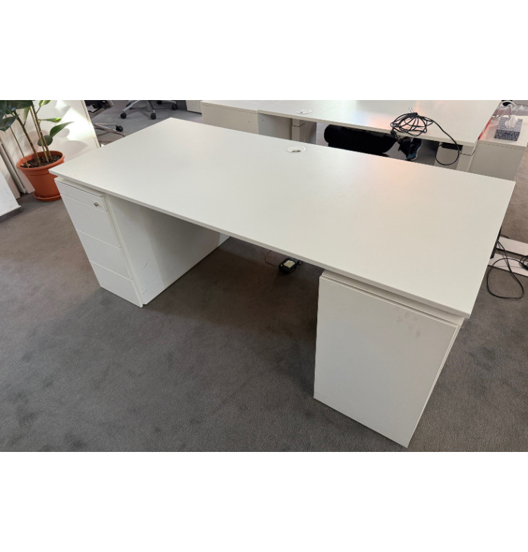 Kancelářský bílý PC stůl s kontejnerem a elementem