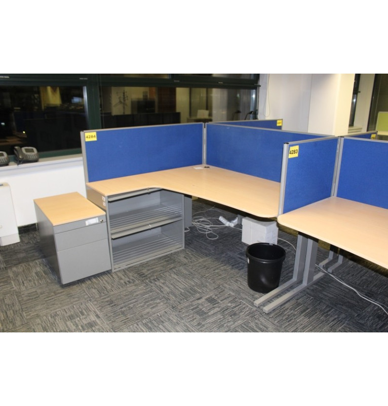 Kancelářské stoly TECHO + element jako noha