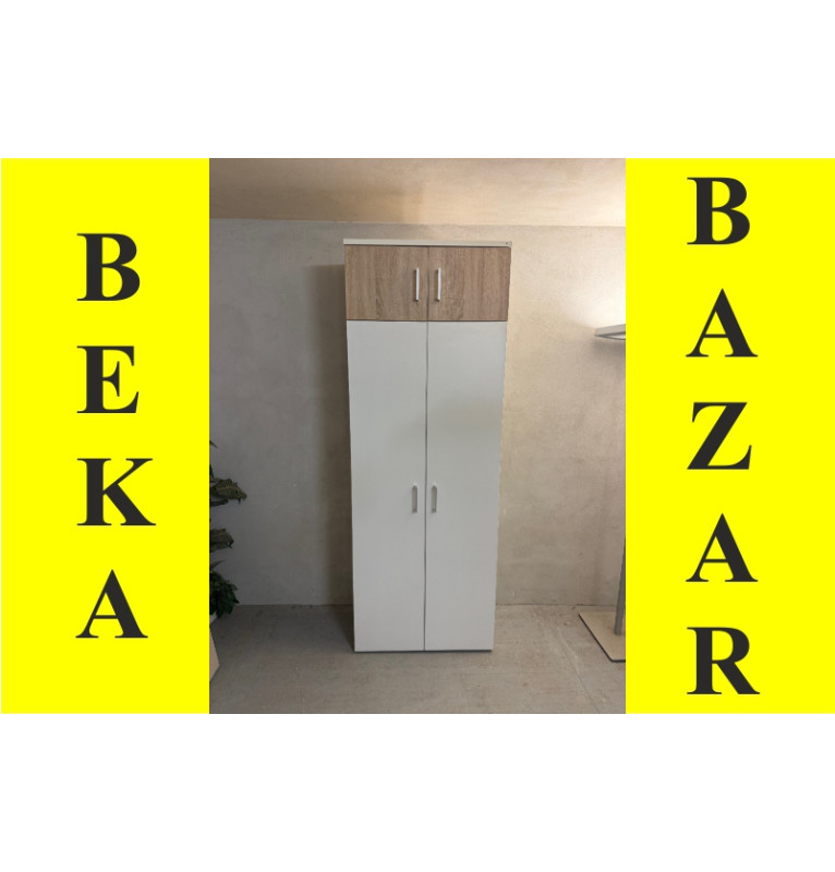 Bílá šatní skříň s pevným nástavcem