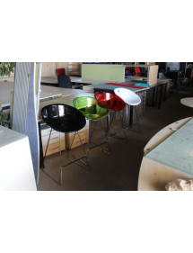Barové ľahké stoličky od výrobcu Pedrali