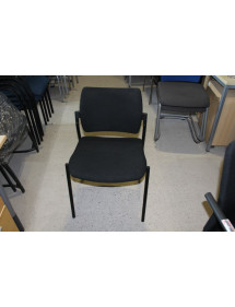 Černá zasedací židle bez područek