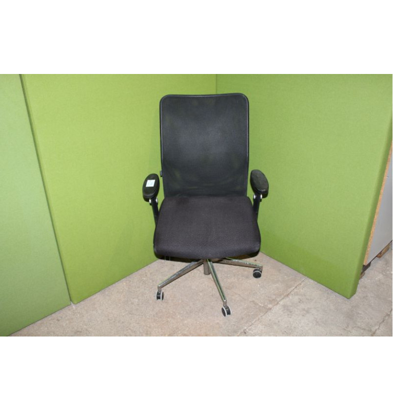 Koliesková kancelárska stolička TECHO
