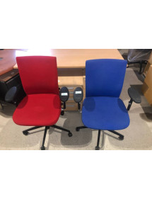 Kolečková židle Vitra červená a modrá