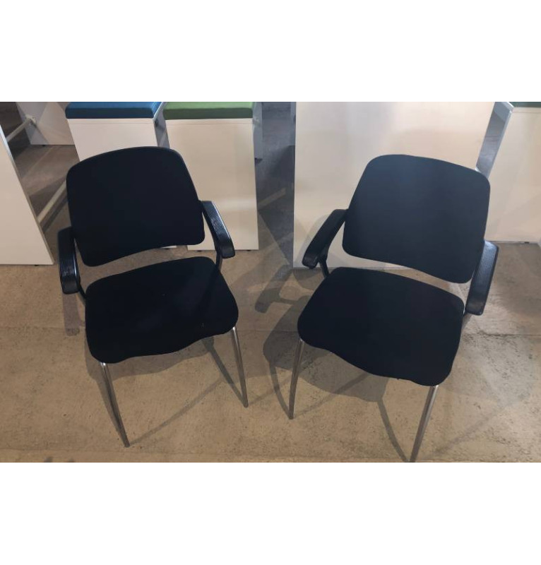 Kancelárska prísediaci stolička čierna s područkama