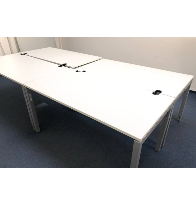 Kancelársky PC stôl rovný v bielom dekore