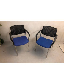 Kancelářská přísedící modrá židle - síťovaná záda